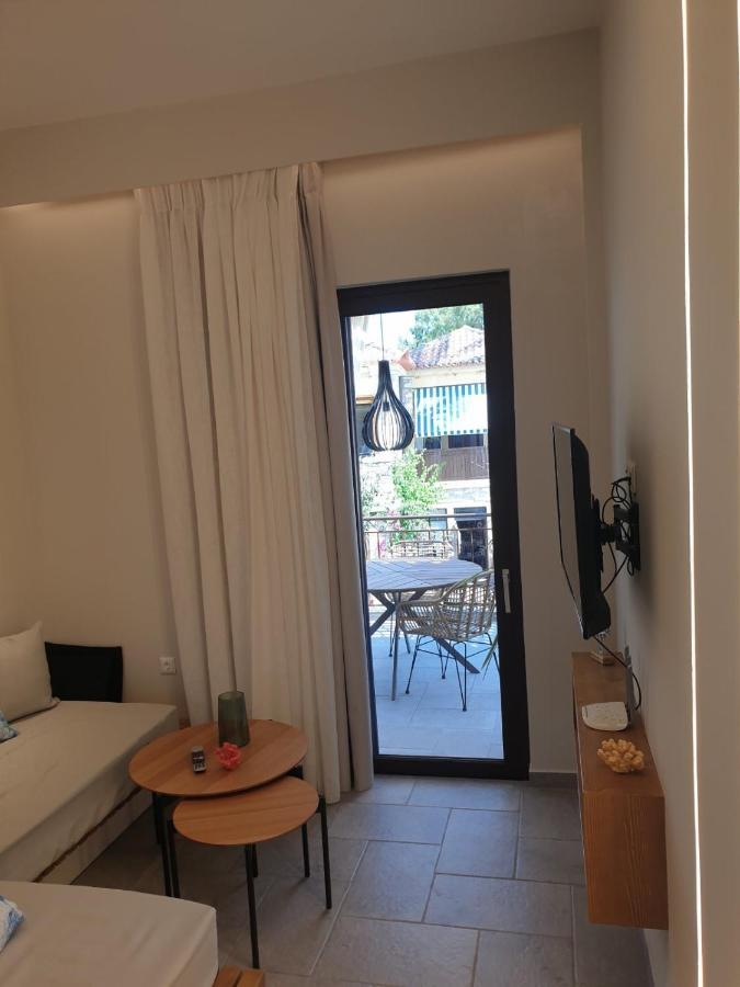 Vista Al Mare Luxury Apartments Gialova Dış mekan fotoğraf