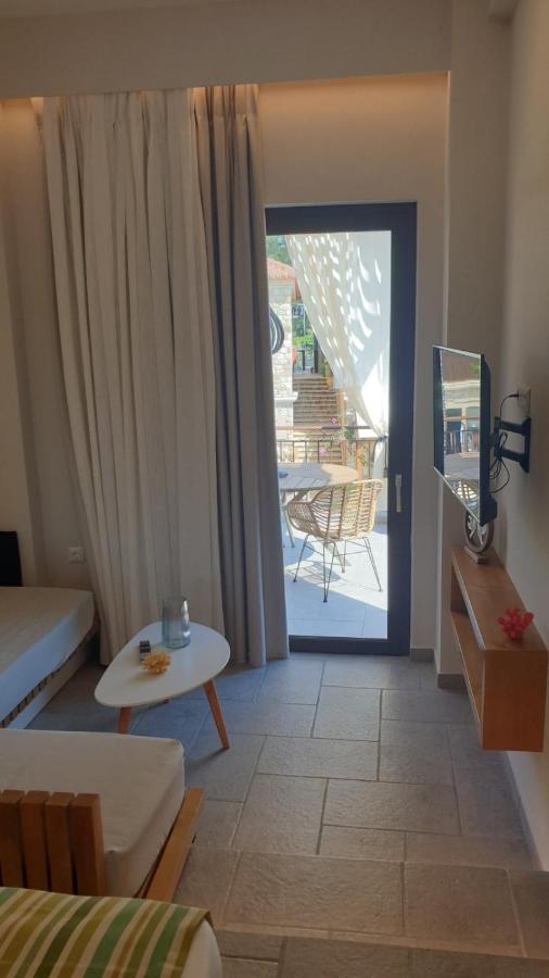 Vista Al Mare Luxury Apartments Gialova Dış mekan fotoğraf